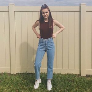 Meet your Posher, Gillian